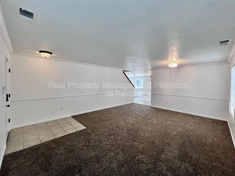 6054 E Hampton Way — Photo 24