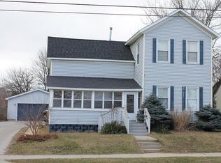 417 Pine St, Spring Lake, MI 49456