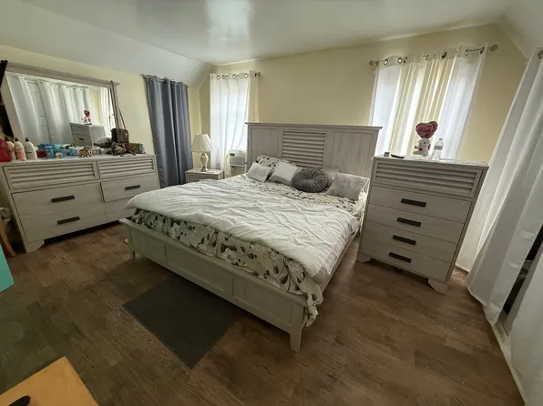 629 61st Street image 9 of 16