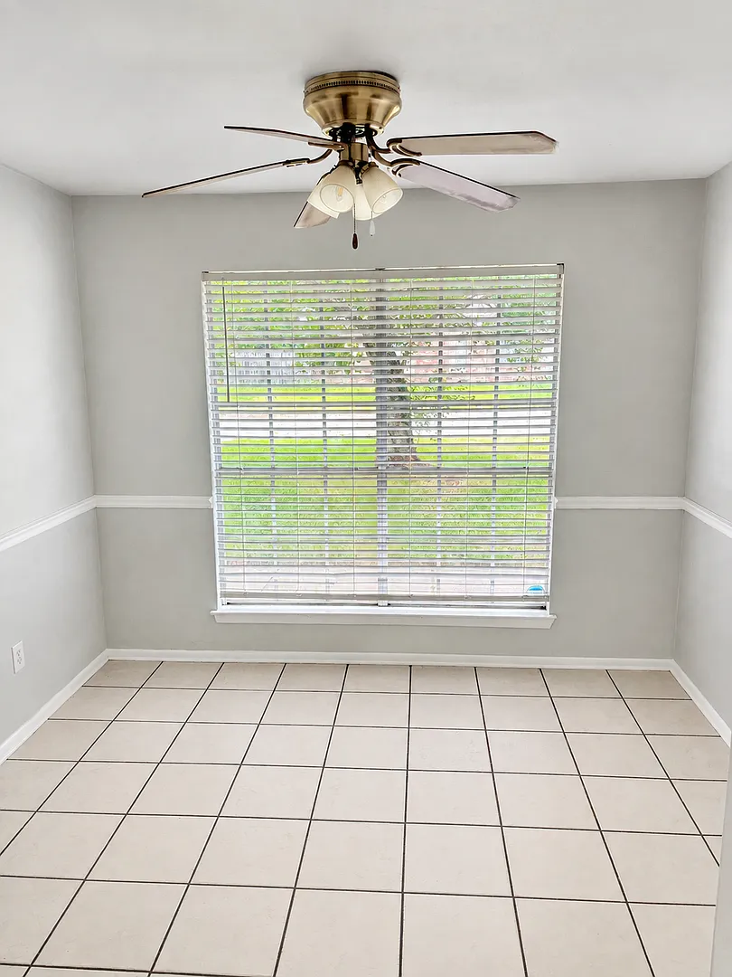 Charming 3-Bedroom Home in St. Martin School District — Photo 4
