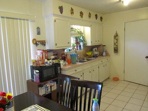 5th image of 1120 Squaw Valley Dr