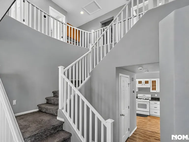 8528 Myrsine Ct — Photo 3