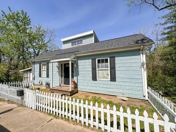 2712 Morrow Pl, Cincinnati, OH 45204