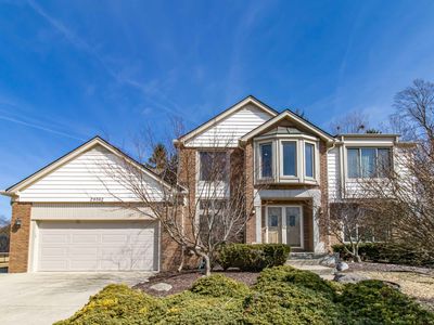 29732 Essex Ct, Farmington Hills, MI, 48331
