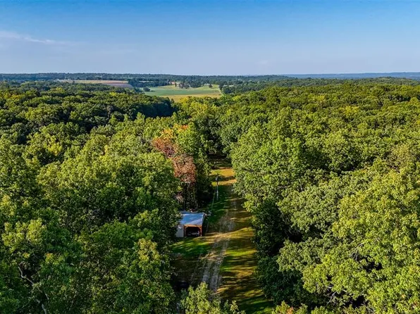 145 Eagle Ridge Ln, Winfield, MO 63389