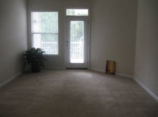 504 Knolls Dr UNIT 303, Newport News, VA 23602