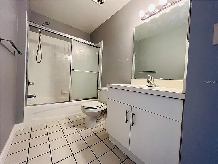 605 Ridge Ter #605 — Photo 22
