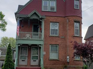 93-95 Garvan St, East Hartford, CT 06108