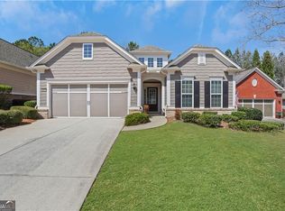 6036 Sharp Top Cir, Hoschton, GA 30548