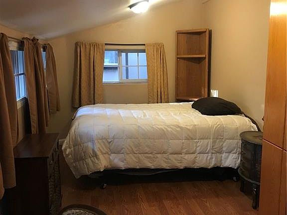 4th image of 2375 Spruce Dr