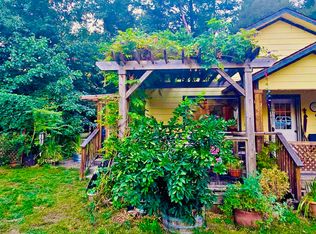 205 Moccasin Dr, Willow Creek, CA 95573