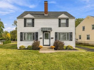 2 Matthew Ln, Cheektowaga, NY 14225