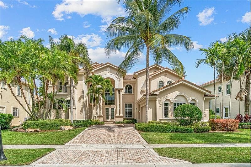 1st image of 16229 Andalucia Ln
