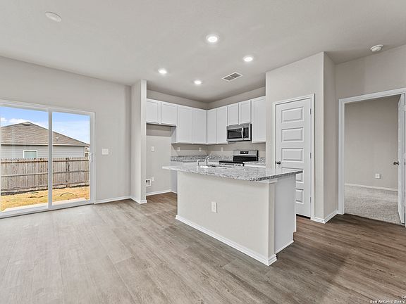 3rd image of 1148 Whitneyway Lane