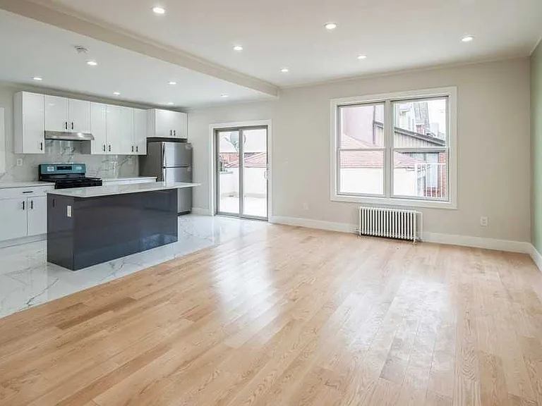 7802 Ridge Blvd #1 — Photo 10