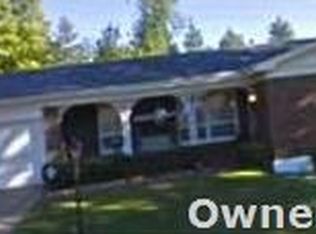 1349 Elkhart Dr, Saint Louis, MO 63135