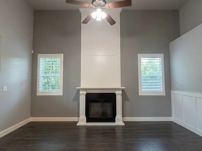 233 Vanney Ct — Photo 11