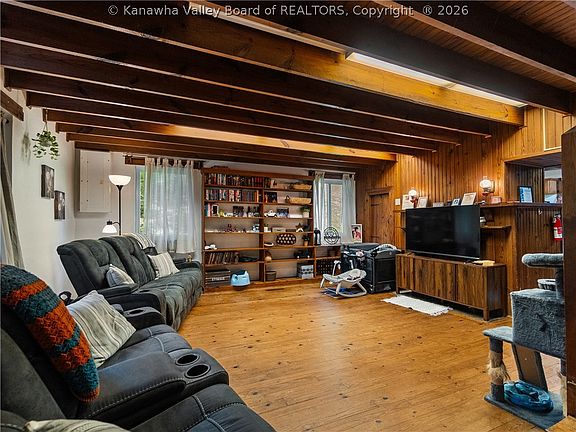 3rd image of 353 Rockaway Rd