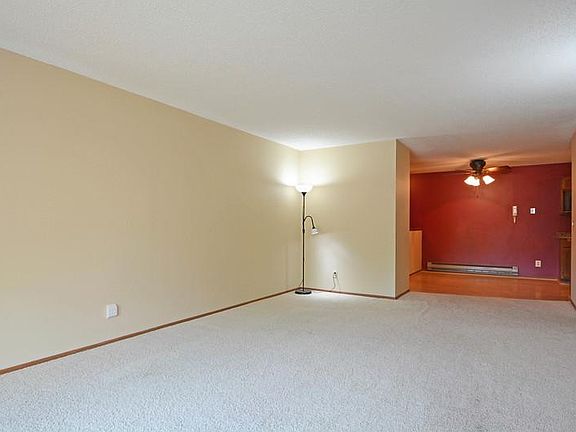 2nd image of 5447 Babcock Trl APT 201