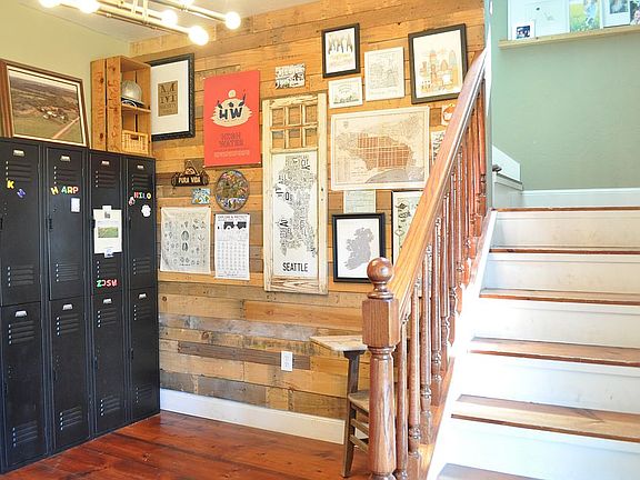 Foyer/Entry