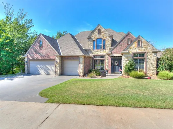 107 Lakeview Trl, Edmond, OK 73003