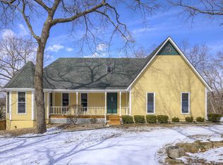 26731 W 73rd St, Shawnee, KS 66227
