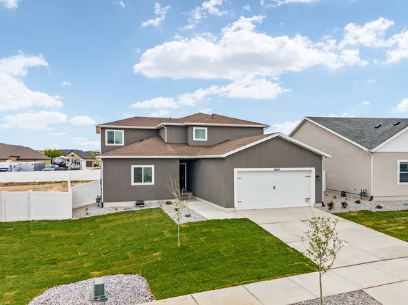 1158 Vegas St W, Grantsville, UT 84029