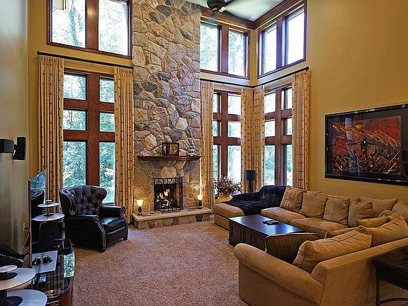 4th image of 48380 Burntwood Ct