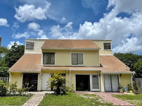 9240 Green Meadows Way, Palm Beach Gardens, FL 33418
