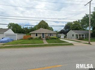 1315 14th St, Bettendorf, IA 52722