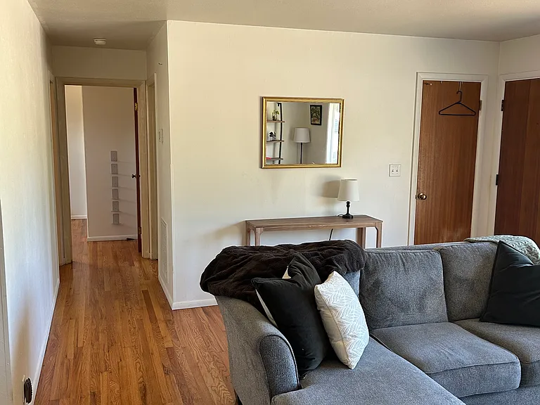 718 Randall St #718 — Photo 12