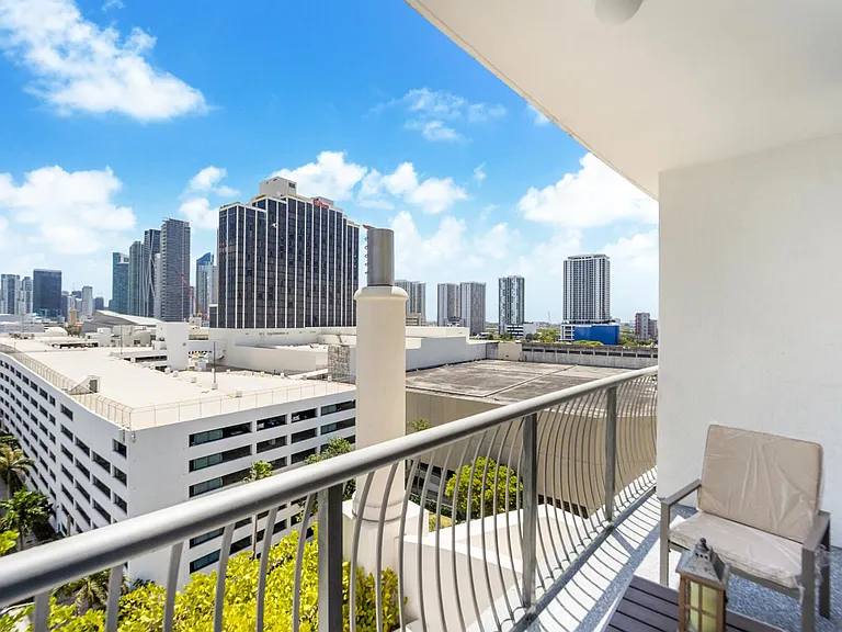 1750 N Bayshore Dr #1214 — Photo 10