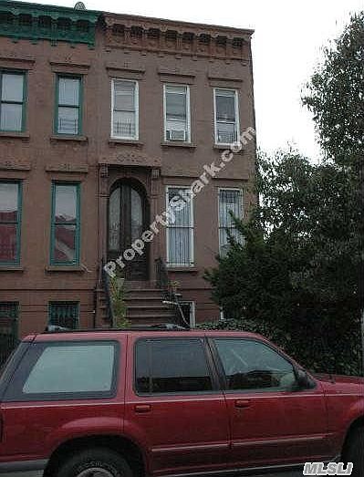 1st image of 156 Hart St