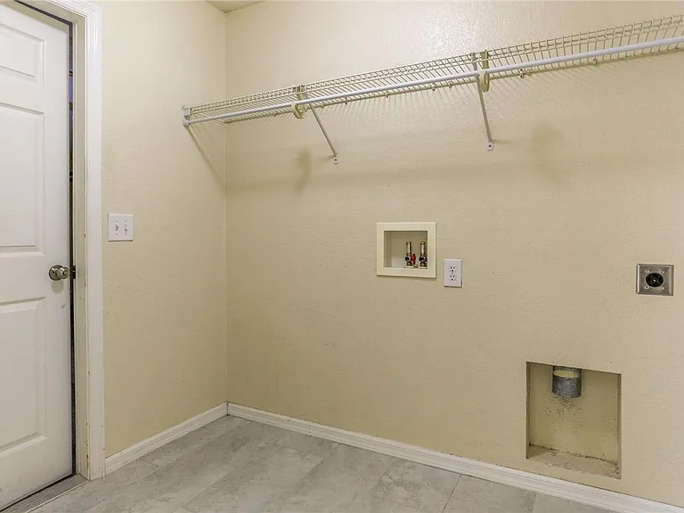 4691 SW 129th Pl — Photo 15