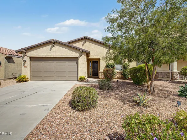 696 W GLEN CANYON Drive, San Tan Valley, AZ 85140