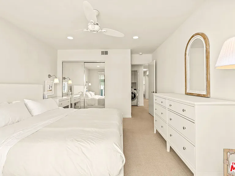 3616 The Strand #C — Photo 27
