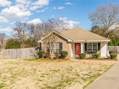 1928 Denny Dr, Deatsville, AL, 36022