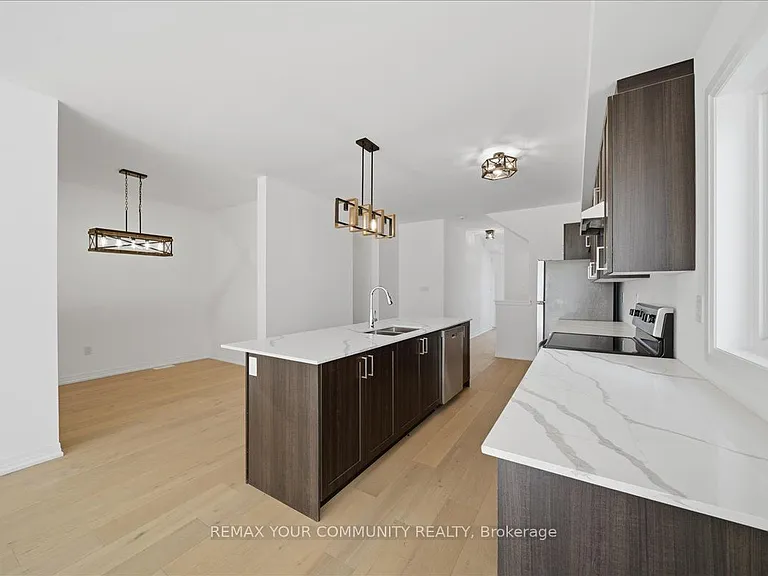 26 Flan Blvd — Photo 5