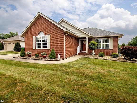 2nd image of 703 Danberry Dr