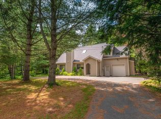 6 Stugger Rd, West Dover, VT 05356