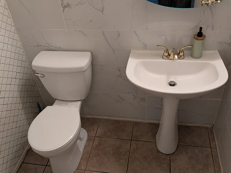 3216 Meadowview Dr — Photo 11