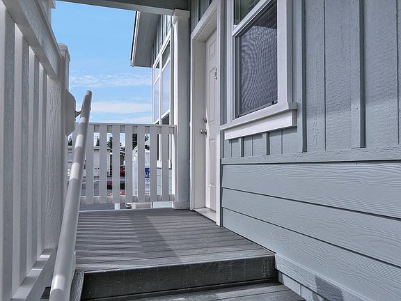 5th image of 325 Sylvan Ave Spc 44