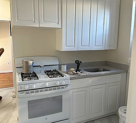 2nd image of 451 E 116th St APT 26