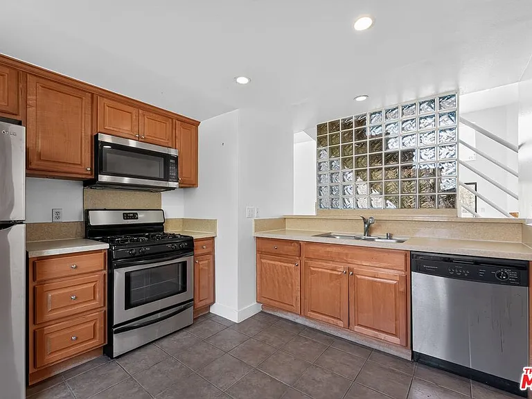 3712 Evans St #7 — Photo 3