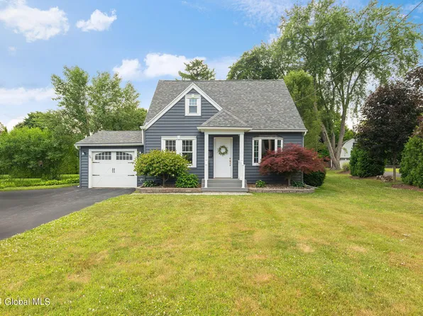 59 Swaggertown Road, Schenectady, NY 12302