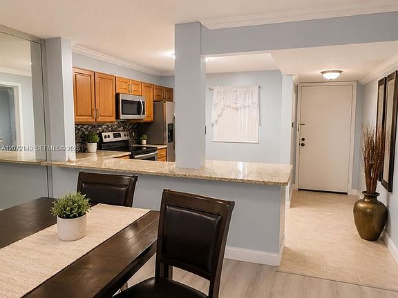 5th image of 3955 N Nob Hill Rd APT 403
