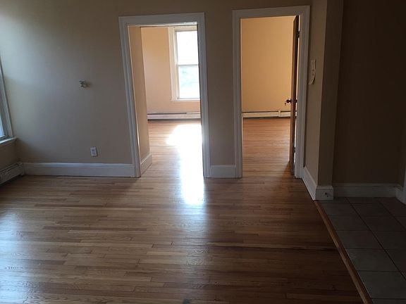 2nd image of 22 Townley Street 2 And 3 Bedroom Units Available