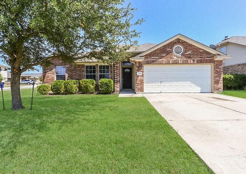 1st image of 330 Lone Star Blvd
