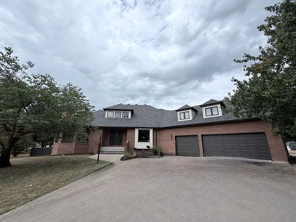 6220 Highland Dr, Joplin, MO 64804