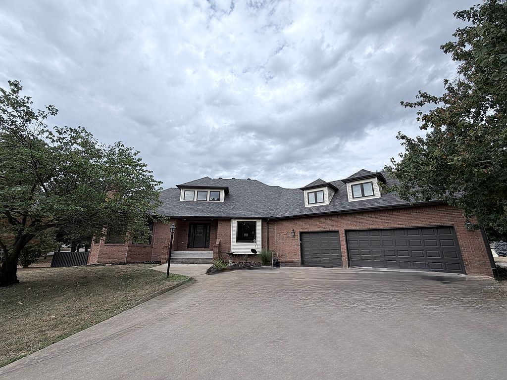 6220 Highland Dr - Property Image